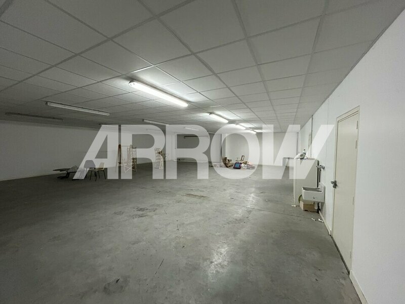 Entrepôt à vendre PERENCHIES 5