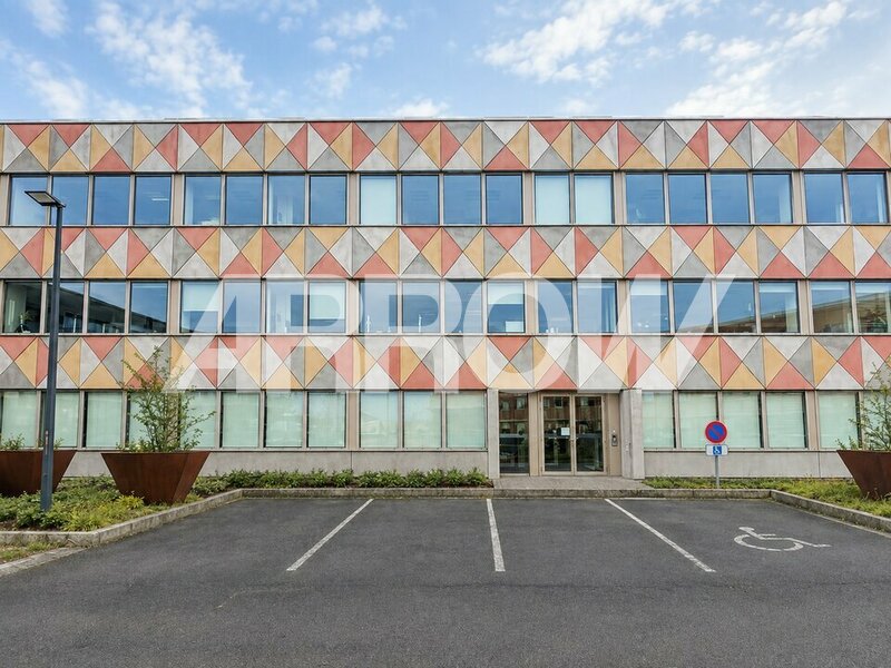 Bureaux à vendre à louer LEZENNES