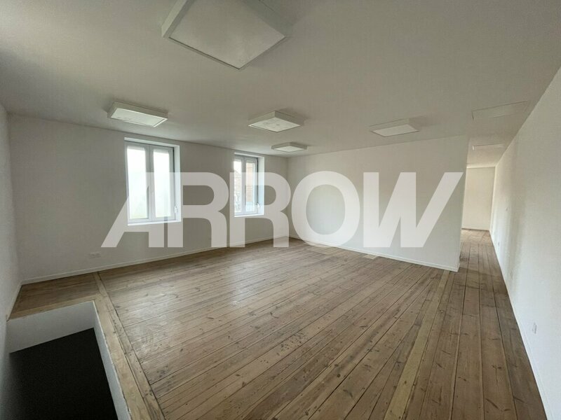 Bureau à vendre LA MADELEINE 3