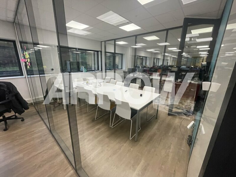 Entrepôt à vendre à louer CROIX 4