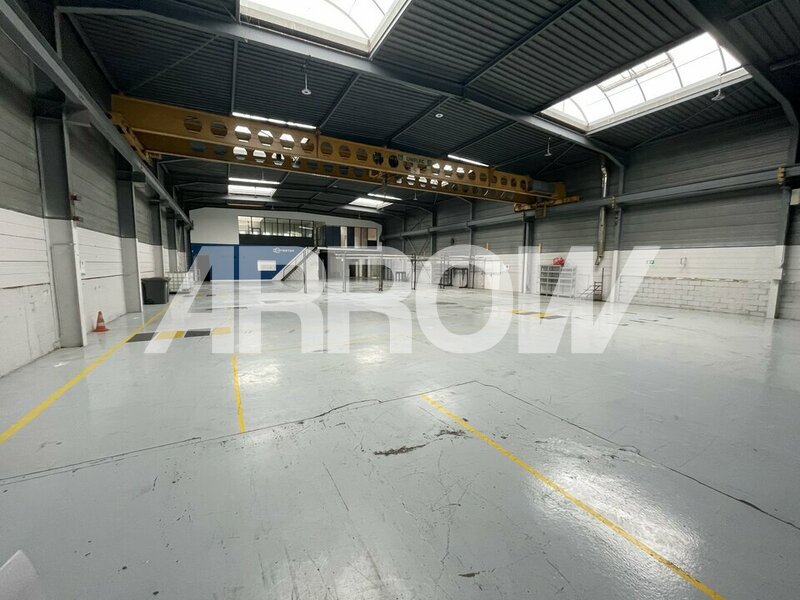 Entrepôt à vendre à louer NEUVILLE EN FERRAIN 3