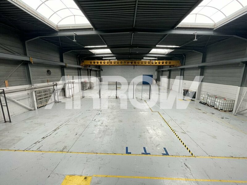 Entrepôt à vendre à louer NEUVILLE EN FERRAIN 2