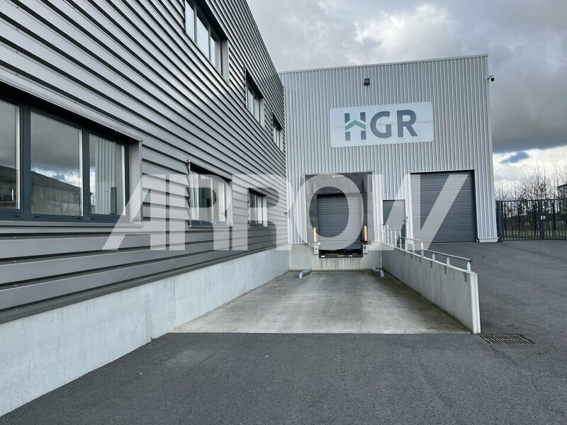 Entrepôt à vendre GODEWAERSVELDE 2