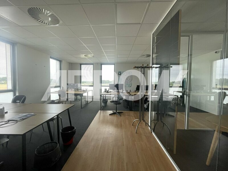 Bureau à vendre à louer LESQUIN 4