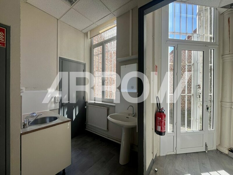 Bureau à louer LA MADELEINE 5