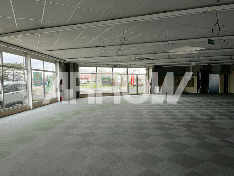 Local commercial à louer COQUELLES 5