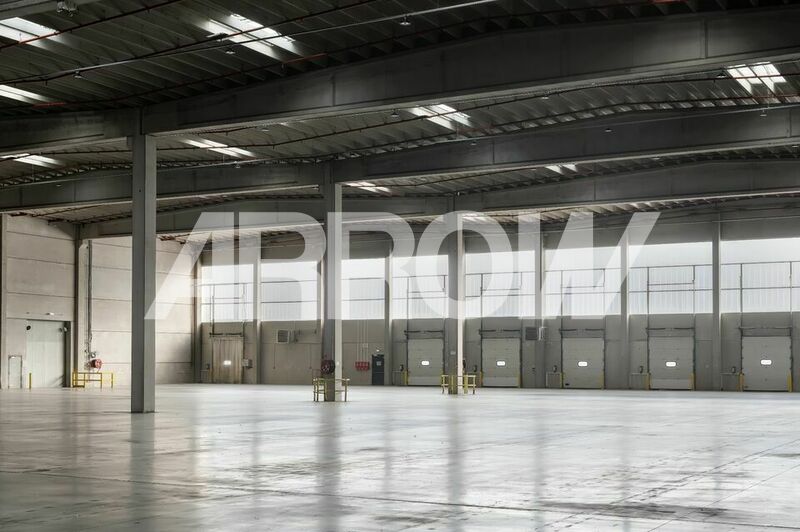 Entrepôt à louer HOUPLINES 3