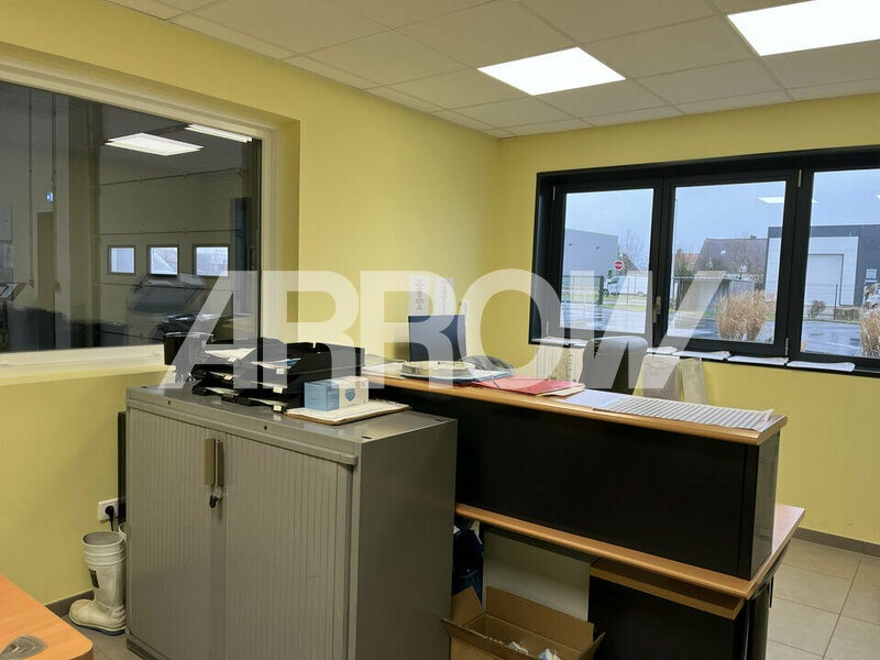 Entrepôt à vendre SAINT MARTIN AU LAERT 3