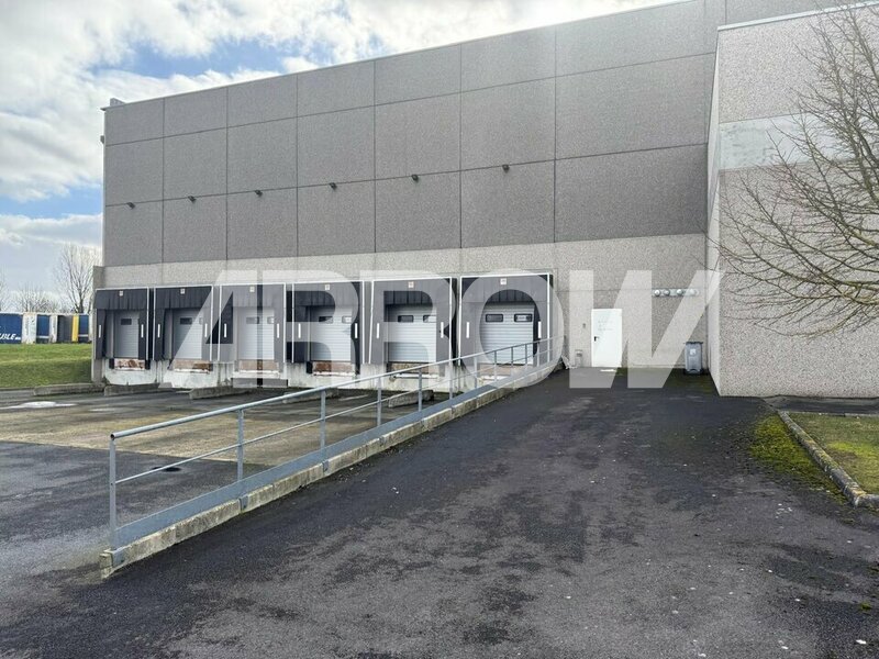 Entrepôt à louer HOUPLINES 1