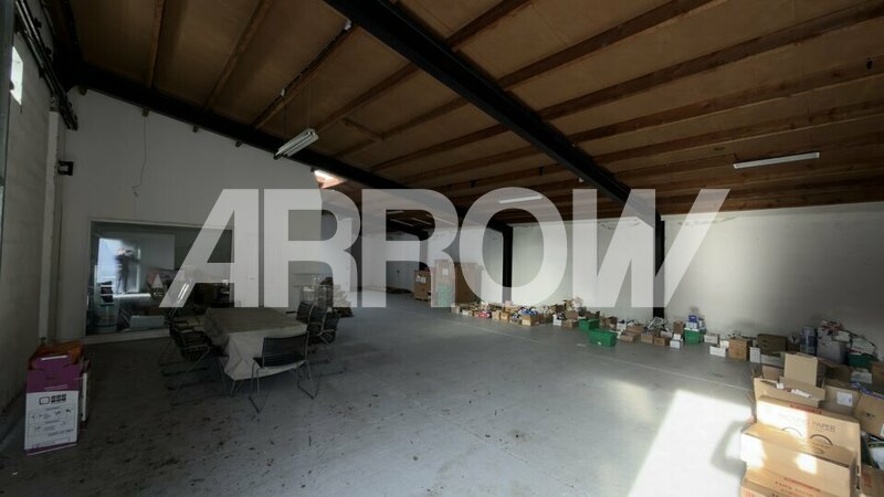 Entrepôt à vendre à louer NEUVILLE EN FERRAIN 3