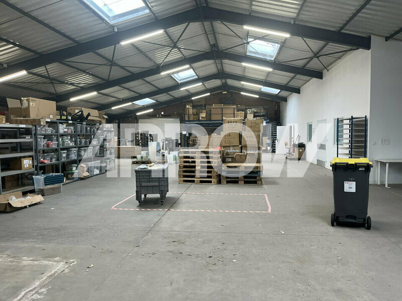 Entrepôt à vendre MONS EN BAROEUL 2