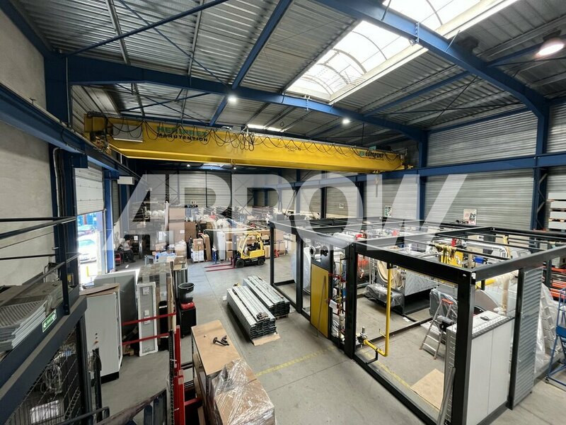 Entrepôt à vendre à louer CARVIN 3