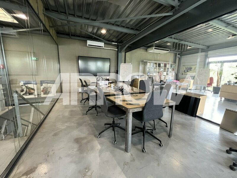 Entrepôt à vendre à louer CARVIN 1