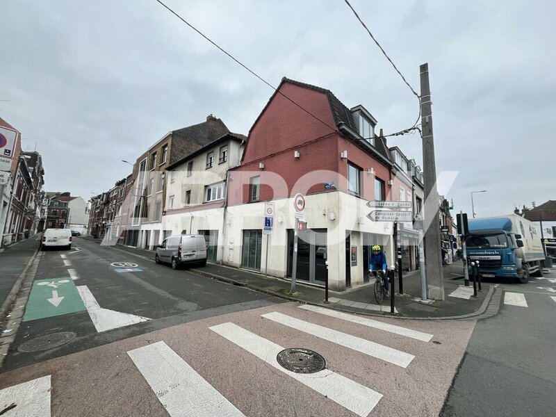 Bureau à vendre LA MADELEINE 4