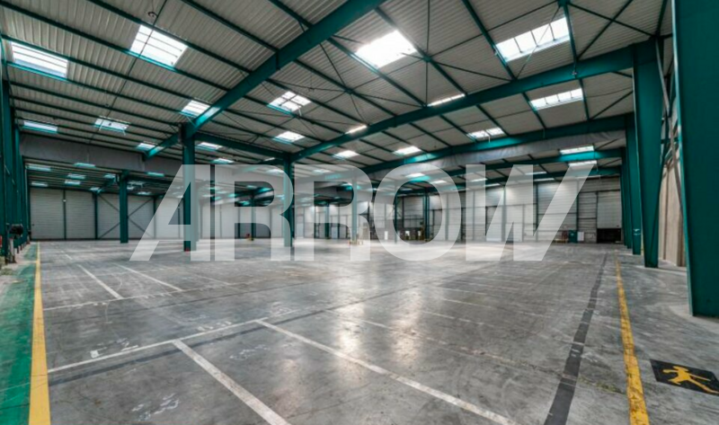 Entrepôt à vendre à louer DOURGES 2