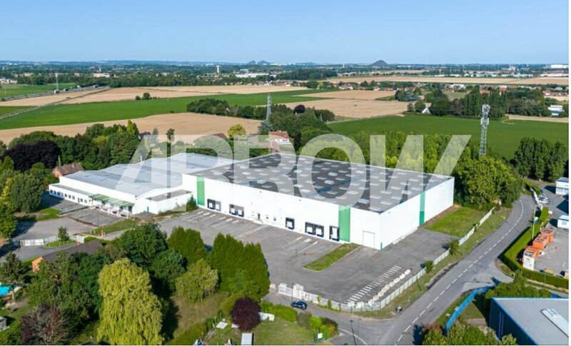 Entrepôt à vendre à louer DOURGES 1