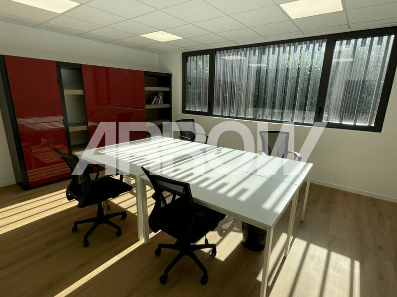 Bureau à vendre à louer LA MADELEINE 4